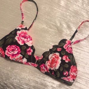 Bikini top size M